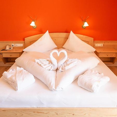 Hotel Foersterhof Lebe Pur, Geniesse Den Tag Saint Wolfgang Kültér fotó
